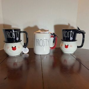 NWT Rae Dunn Frosty the Snowman Mug Set